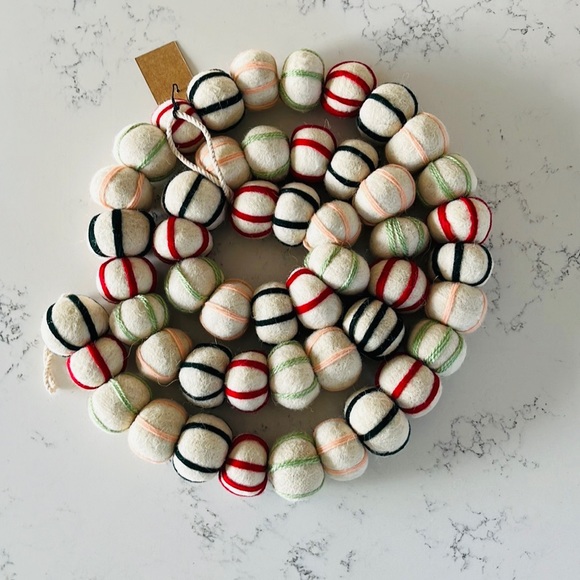 Anthropologie Holiday Felt Garland - Picture 2 of 7